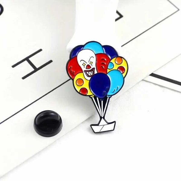 Металлический значок «Клоун арт»